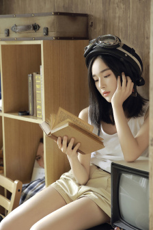 超级YIN荡的高中女学生H