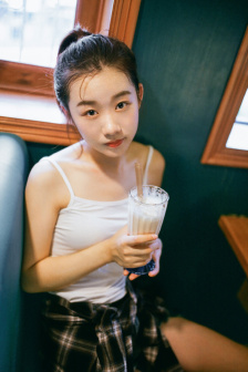 舔舔的女人